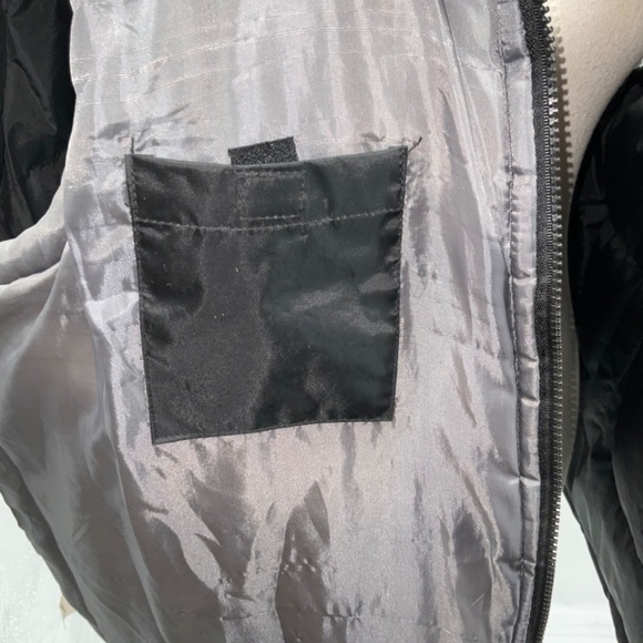 SOLD! US Polo Assn Zip Puffer Vest Size Medium - Picture 5 of 11